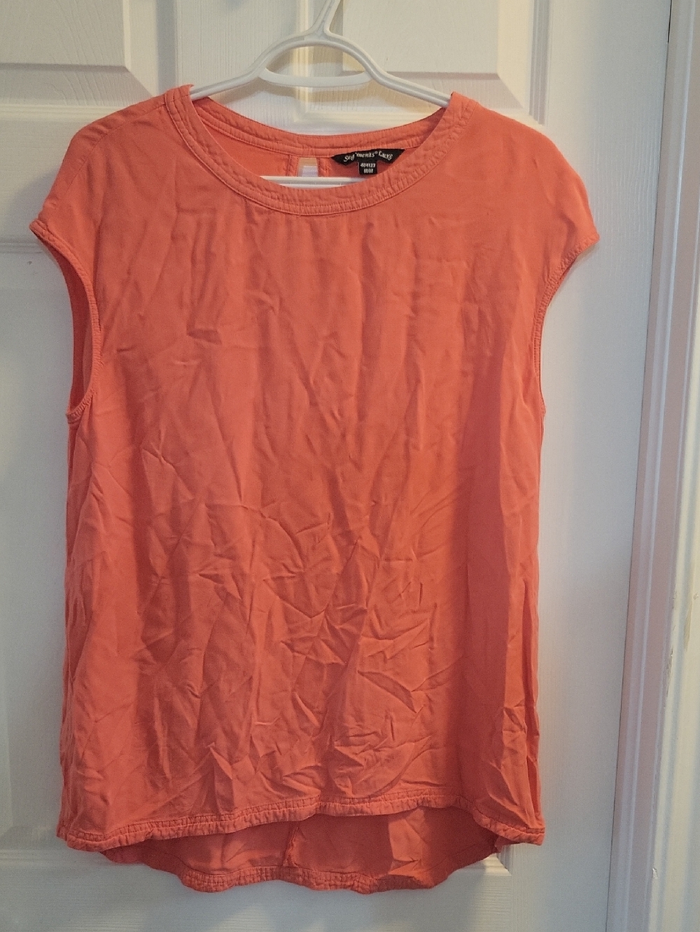 Women’s Coral Scoop Neck Sleeveless Tank Top
